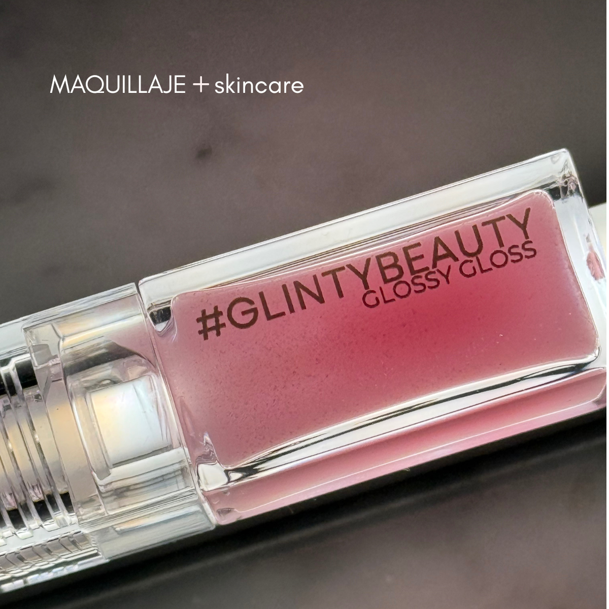 Set 2 piezas Flower Knows + Glinty Iluminador y Gloss