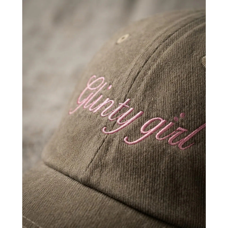 Set Lip Oil Glossy + Gorra Tejida Algodón Glinty Girl Club Cafe Seco Unitalla