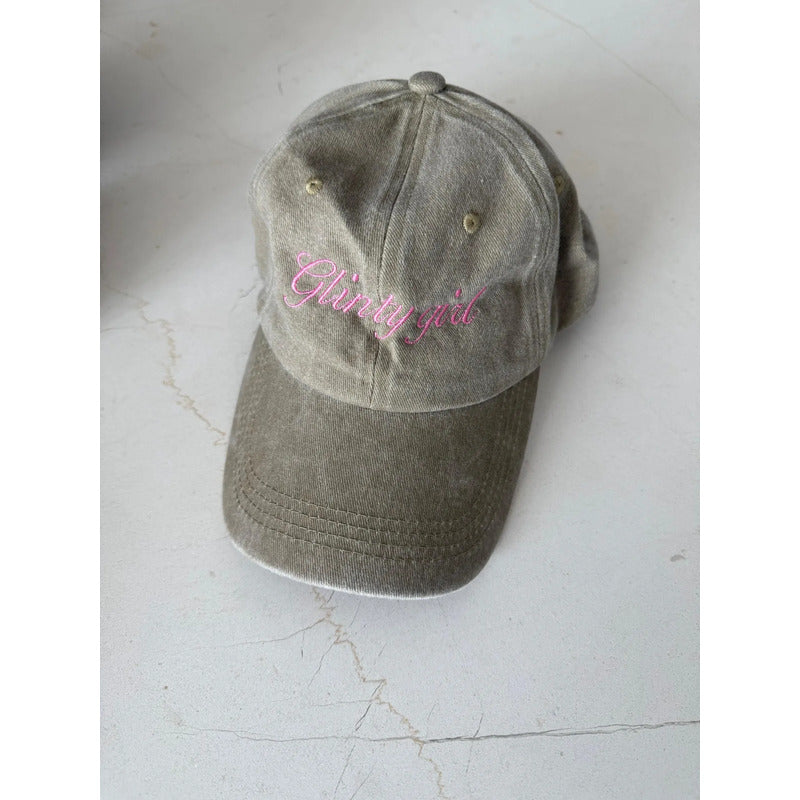 Set Lip Oil Glossy + Gorra Tejida Algodón Glinty Girl Club Cafe Seco Unitalla
